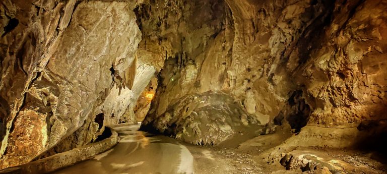 Lee más sobre el artículo La «Cuevona» en Ribadesella